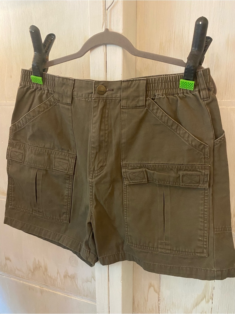 Cabela's Olive Green Men's Cargo Shorts - Picture 3 of 9
